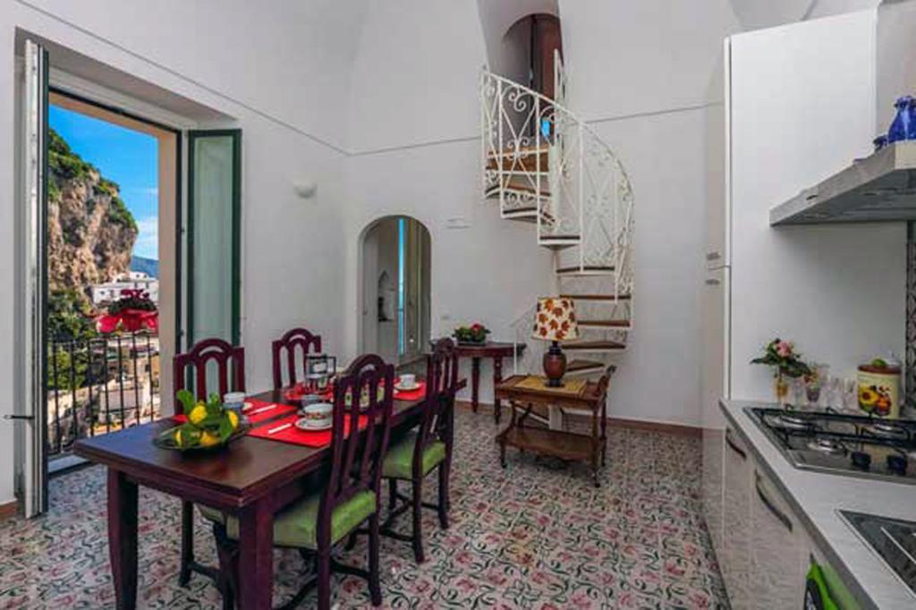 Apartamento Amalfi Antica Atrani Habitación foto